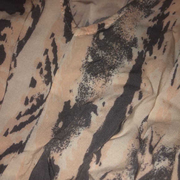 Forever 21 Romper - Picture 4 of 4